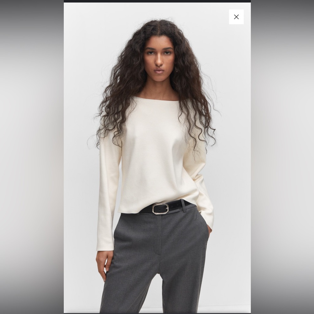 NWT— New Boat-neck knitted sweater